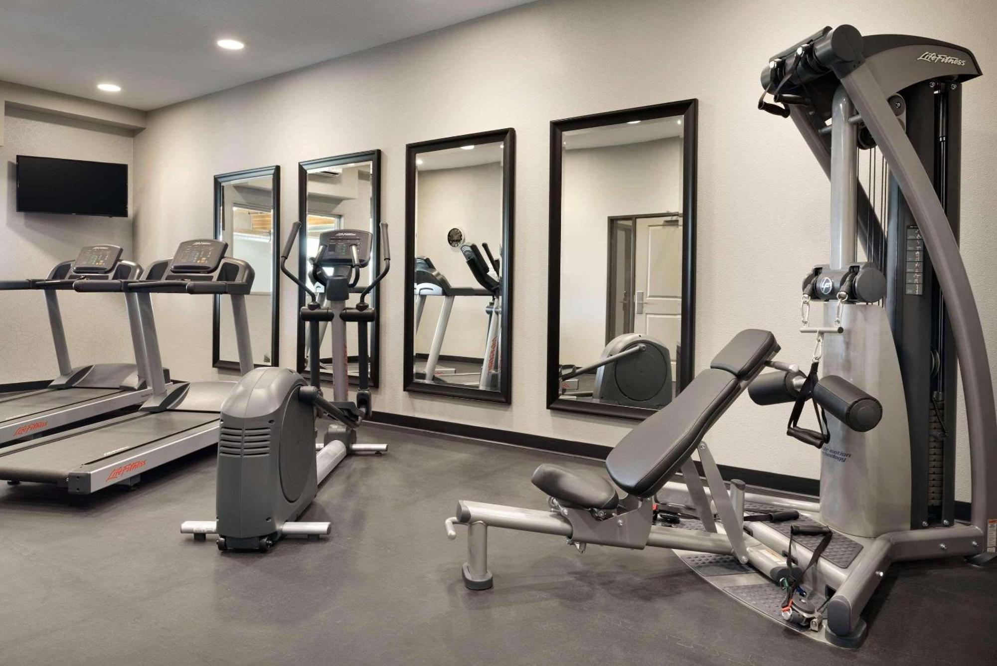 Country Inn & Suites By Radisson, Indianola, Ia Ngoại thất bức ảnh